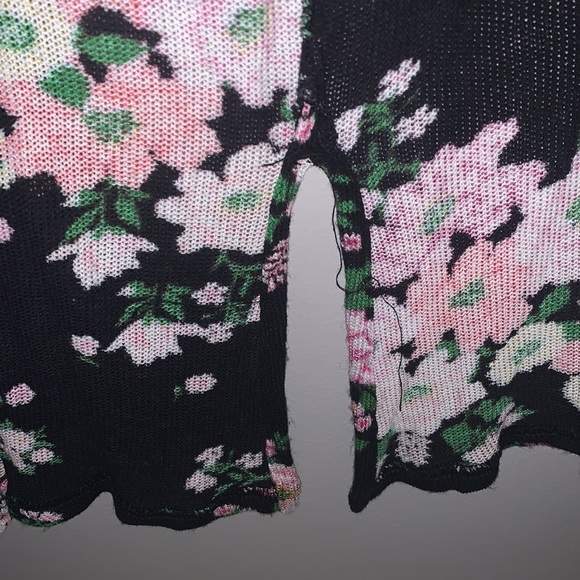 Lightweight Knit Floral Cardigan - Picture 3 of 3